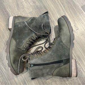 Sorel Boots size 9